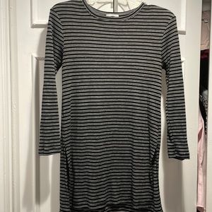 Light weight black and white striped Old Navy jersey